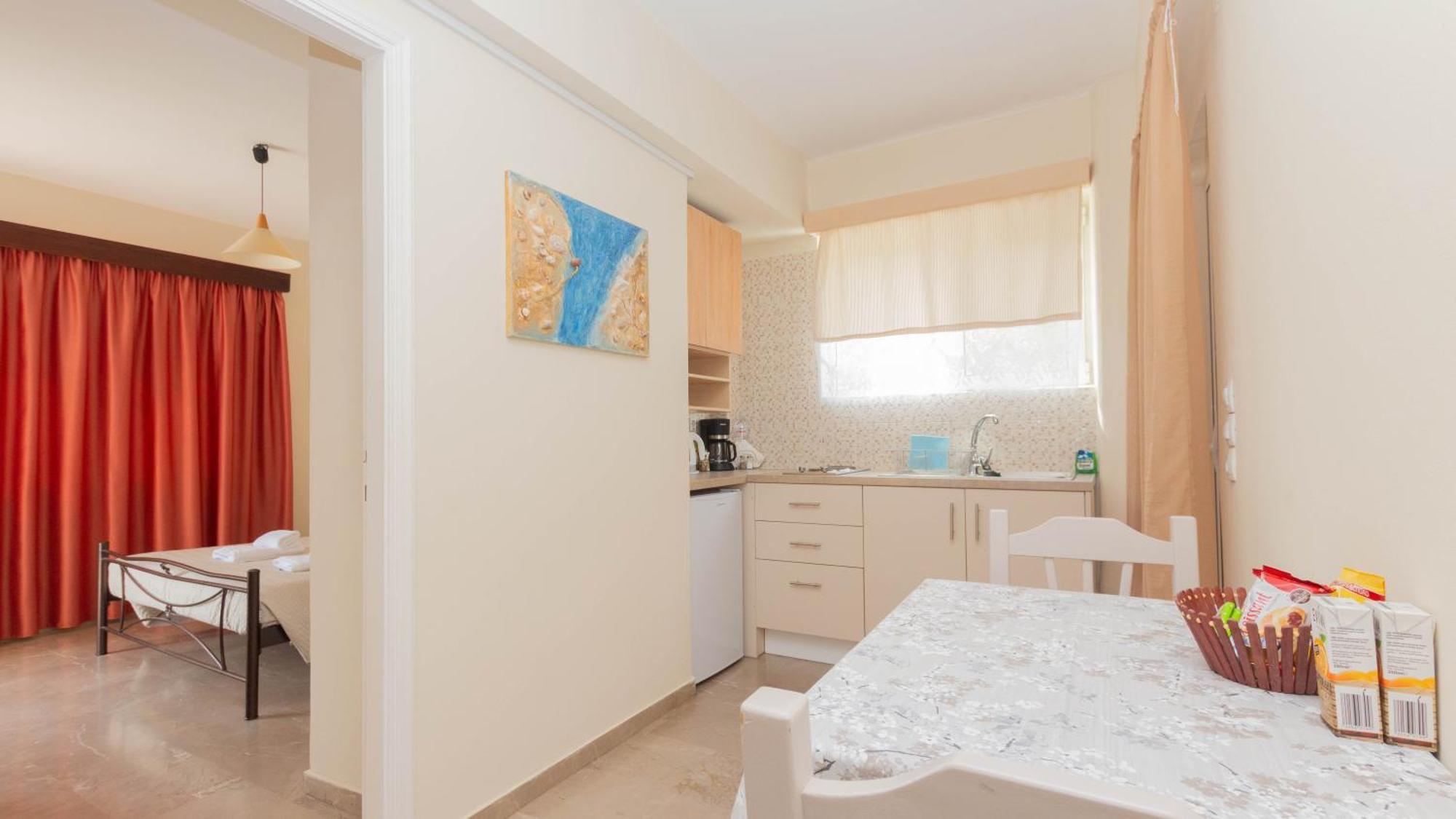 Akrotopi Apartments & Studios Toló Szoba fotó